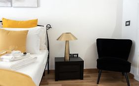 Barcaccia Luxury Suites
