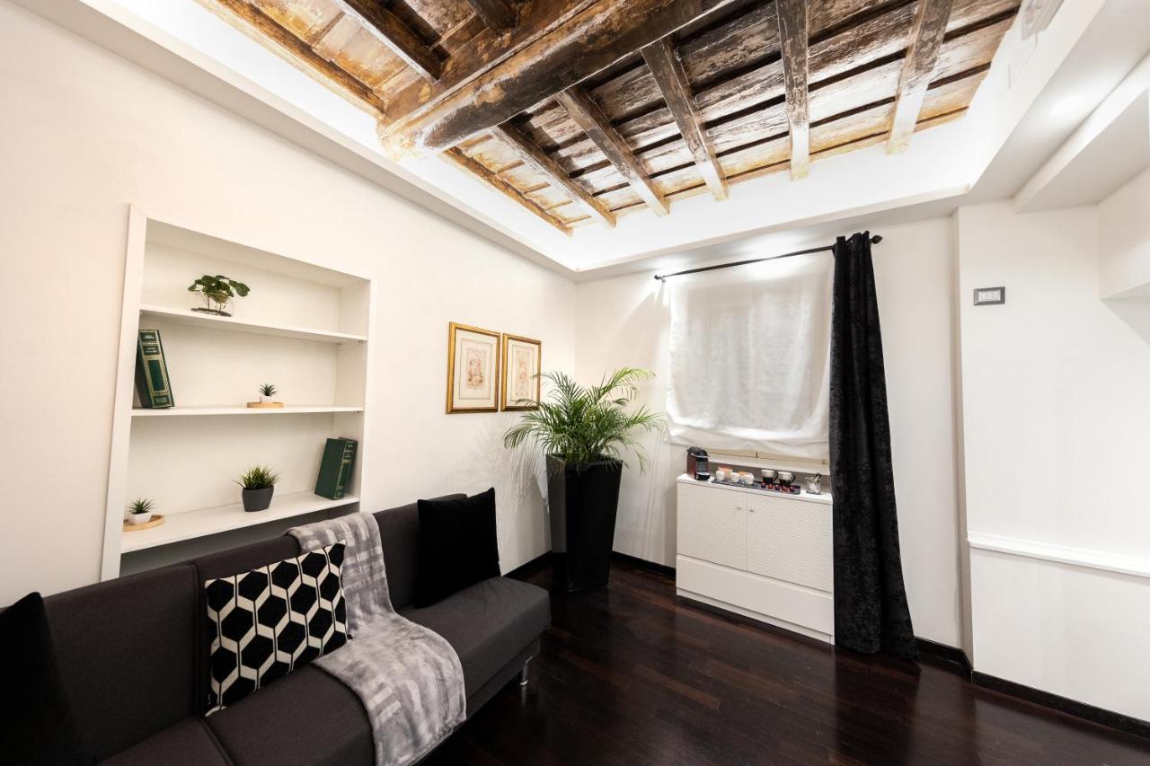 Barcaccia Luxury Suites Rome Exterior photo